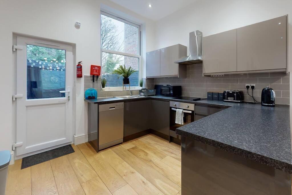 Lovely 2 Bedroom Apartment Near Highgate Station Londres Extérieur photo