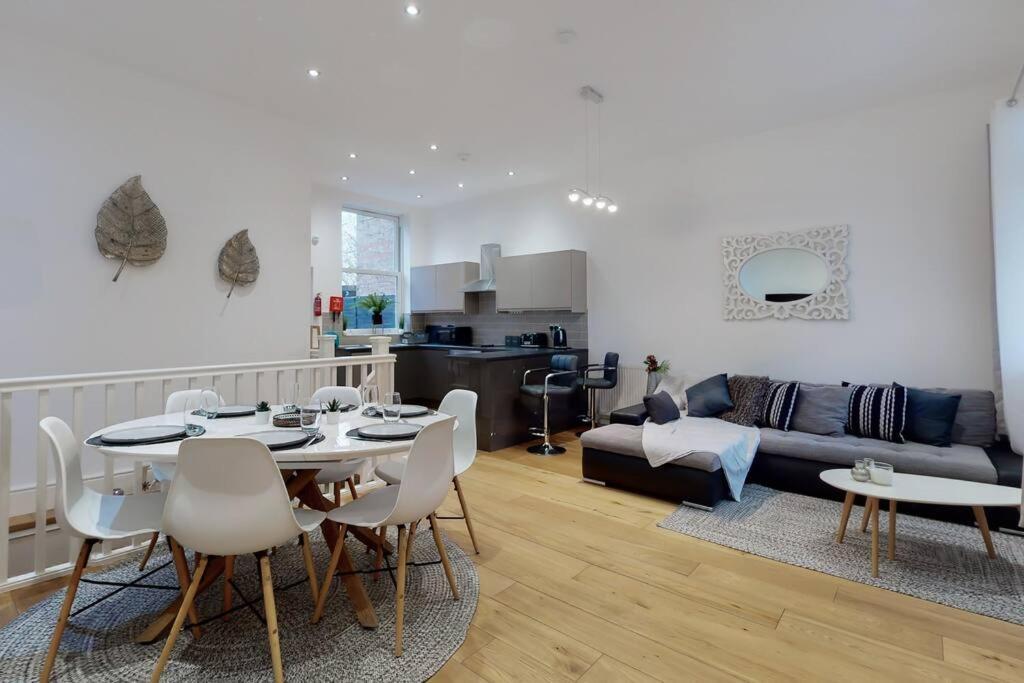 Lovely 2 Bedroom Apartment Near Highgate Station Londres Extérieur photo