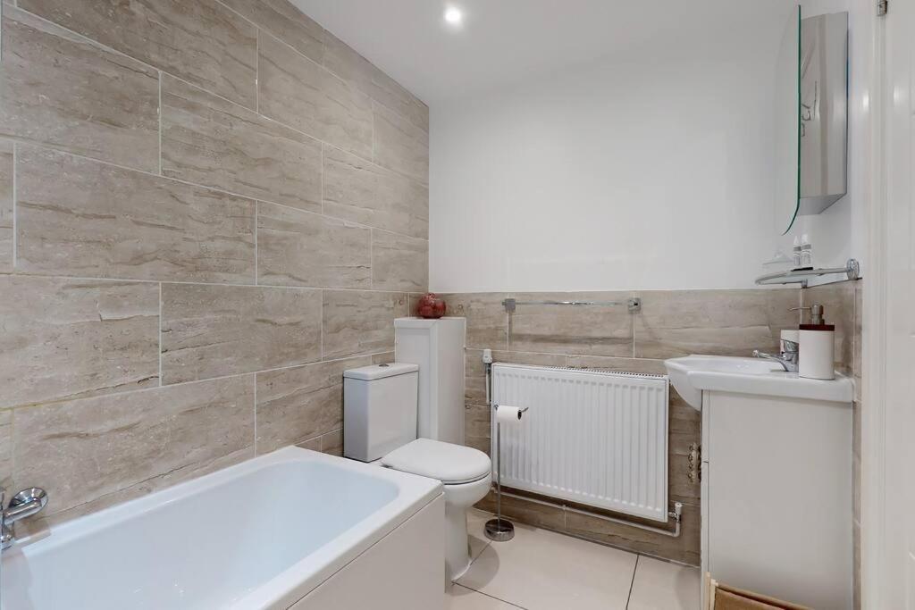 Lovely 2 Bedroom Apartment Near Highgate Station Londres Extérieur photo